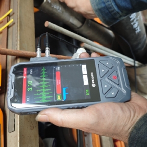 智能型超聲波測(cè)厚儀使用現(xiàn)場(chǎng)